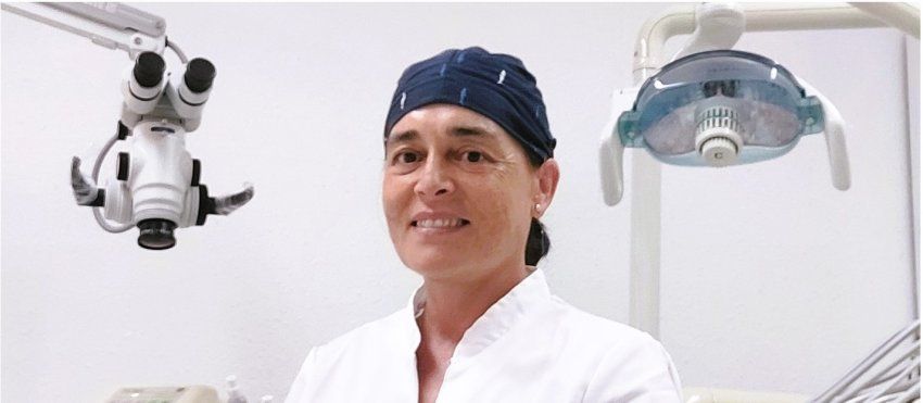 Doctora María del Mar Álvarez Lorenzo, odontóloga en Santiago