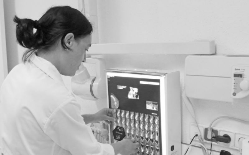 tratamientos bucodentales en santiago de compostela